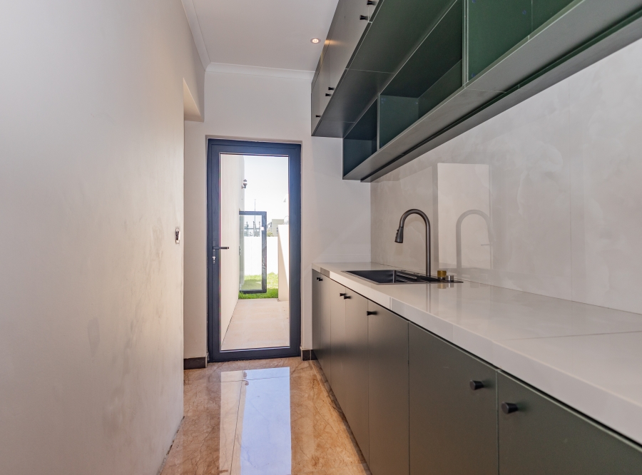 3 Bedroom Property for Sale in Sandown Western Cape